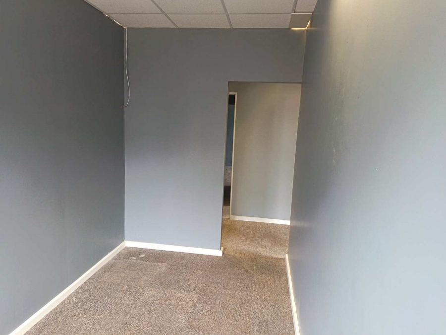 To Let Commercial Property for Rent in Paradyskloof Western Cape